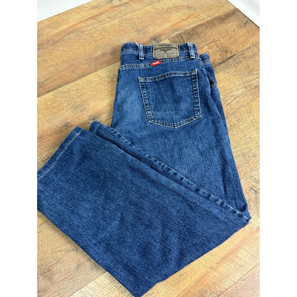 Wrangler Premium Quality Regular Fit Blue Jeans Mens 38x30 Stretch Denim 96CFMSW